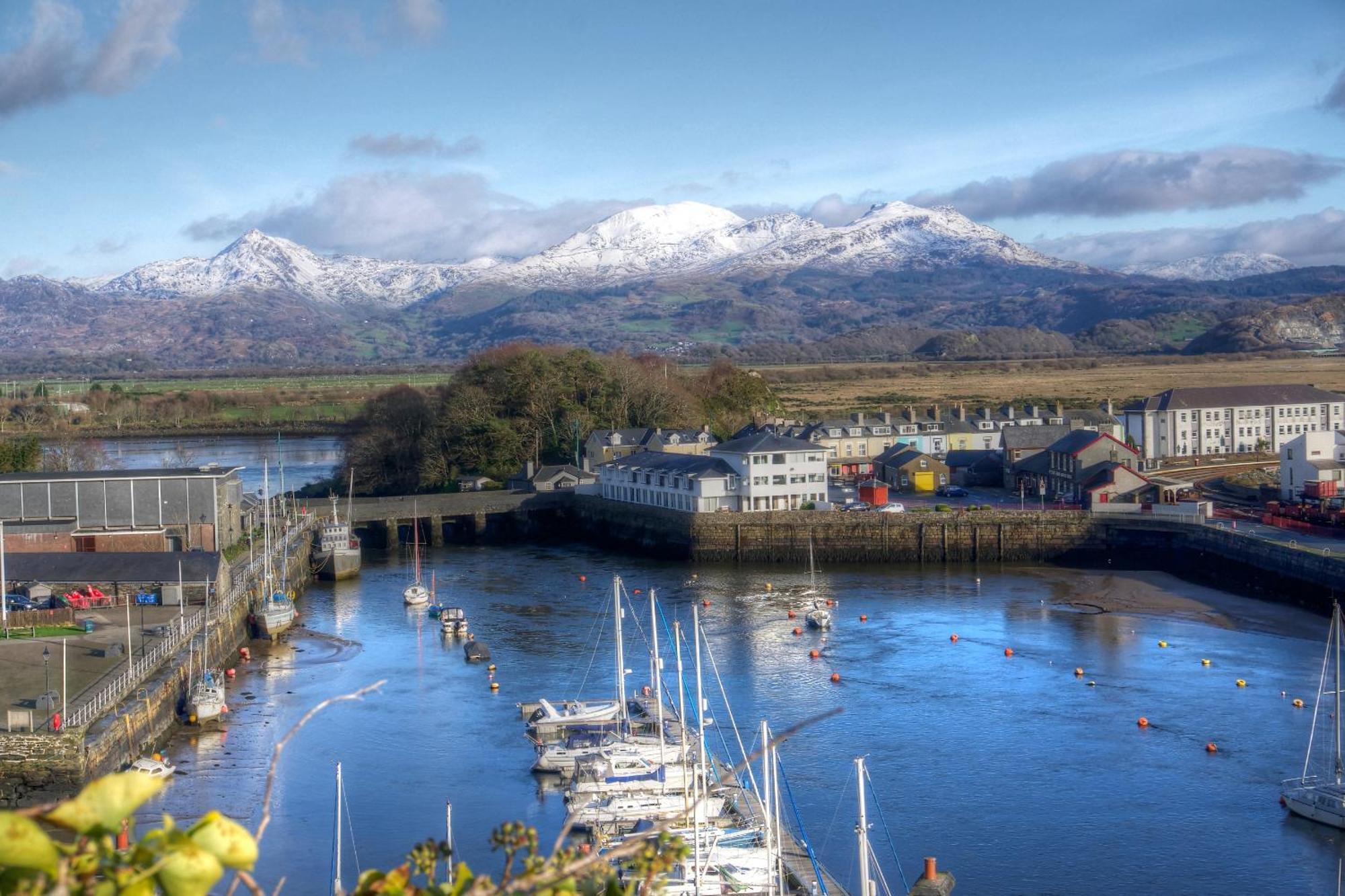 Porthmadog, Sleeps 11, 5 Bedrooms, 5 Bathrooms, Mountain Views Εξωτερικό φωτογραφία